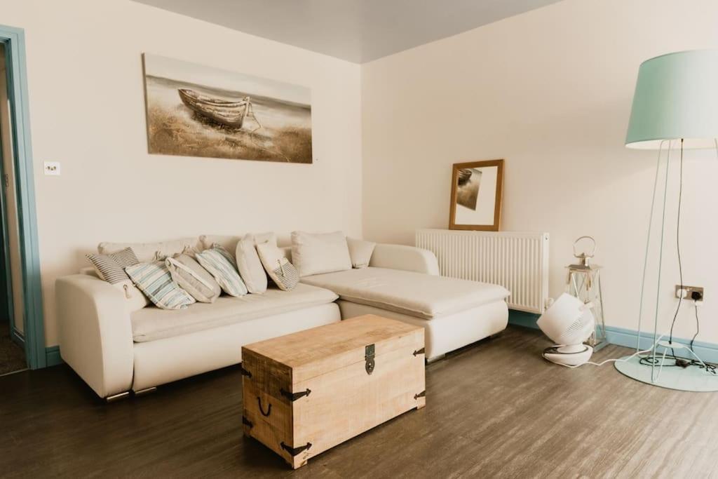 The Sea Deck Apartment - Westbrook Bay Beach - By Goldex Coastal Breaks Margate Dış mekan fotoğraf
